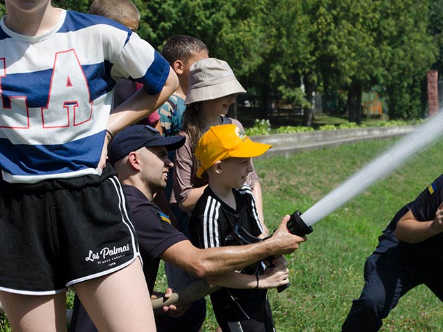Розвиток лідерства та командної роботи
